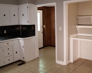 30 Battey Drive Nw - Photo Thumbnail 7