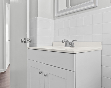 215 Lagrange Street - Photo Thumbnail 15