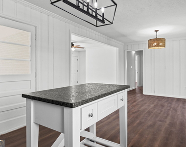 215 Lagrange Street - Photo Thumbnail 14
