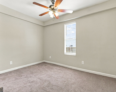 2051 Glenwood Avenue Se - Photo Thumbnail 7
