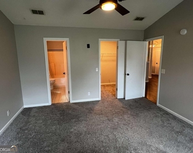 200 Chestnut Court - Photo Thumbnail 7