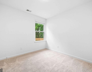 788 Evergreen Road - Photo Thumbnail 18