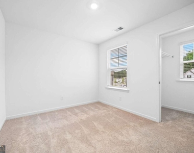 788 Evergreen Road - Photo Thumbnail 15