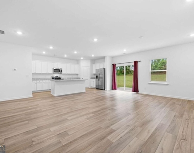 788 Evergreen Road - Photo Thumbnail 8