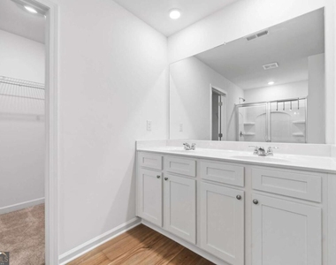 788 Evergreen Road - Photo Thumbnail 13