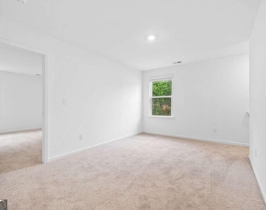 788 Evergreen Road - Photo Thumbnail 12