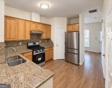 1503 Cove Creek Circle - Photo Thumbnail 3