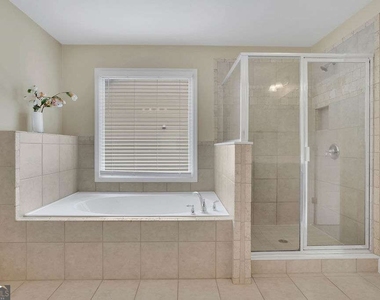 8105 Majors Glen Court - Photo Thumbnail 23