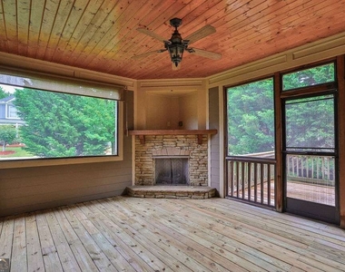 8105 Majors Glen Court - Photo Thumbnail 28
