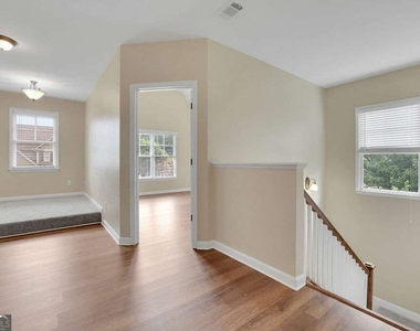 8105 Majors Glen Court - Photo Thumbnail 27