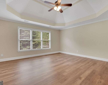 8105 Majors Glen Court - Photo Thumbnail 18