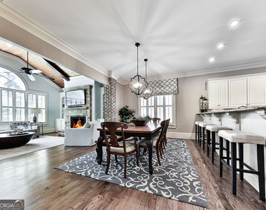 6327 Howell Cobb Court - Photo Thumbnail 13