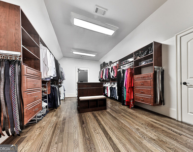 6327 Howell Cobb Court - Photo Thumbnail 34