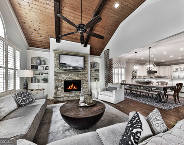 6327 Howell Cobb Court - Photo Thumbnail 15
