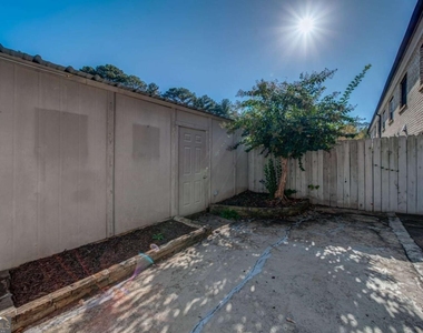 280 Winding River Road - Photo Thumbnail 35