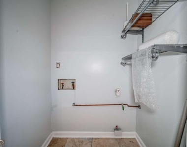280 Winding River Road - Photo Thumbnail 16