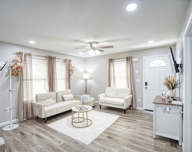 1827 Dunlap Avenue - Photo Thumbnail 1