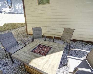 1827 Dunlap Avenue - Photo Thumbnail 27