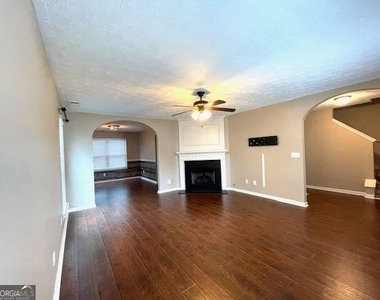2314 Blackwatch Circle Sw - Photo Thumbnail 15