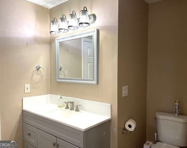 2314 Blackwatch Circle Sw - Photo Thumbnail 18