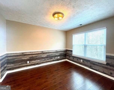 2314 Blackwatch Circle Sw - Photo Thumbnail 5
