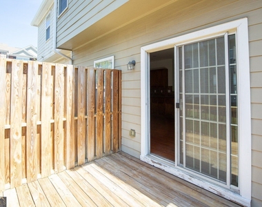 2122 Meadow Peak Road - Photo Thumbnail 34