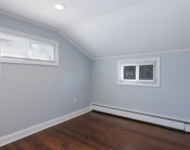 7 Hill St - Photo Thumbnail 11