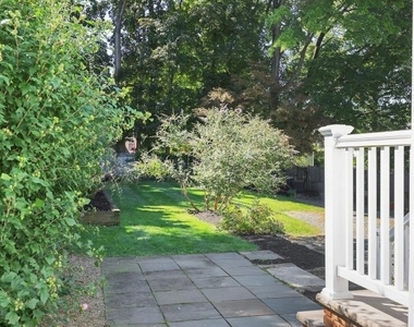 7 Hill St - Photo Thumbnail 20