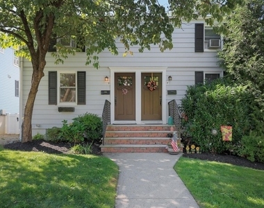 7 Hill St - Photo Thumbnail 1