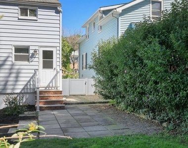 7 Hill St - Photo Thumbnail 21