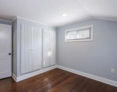 7 Hill St - Photo Thumbnail 12