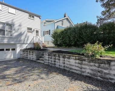 7 Hill St - Photo Thumbnail 24
