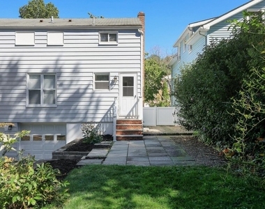 7 Hill St - Photo Thumbnail 22