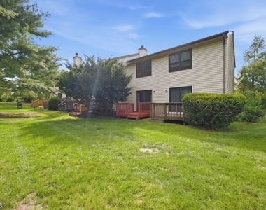 126 Locust Ct - Photo Thumbnail 13