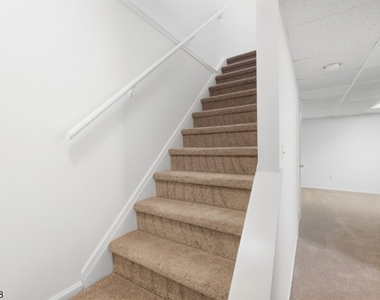 126 Locust Ct - Photo Thumbnail 19