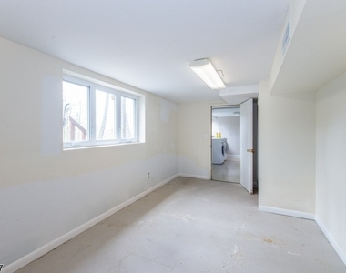4 Molly Stark Dr - Photo Thumbnail 30