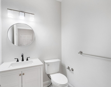 101 Tallwood Ln - Photo Thumbnail 10