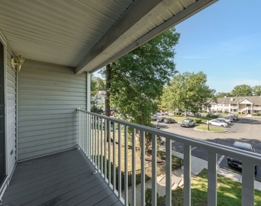 3910 Graham Ct - Photo Thumbnail 22