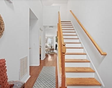 53 Dewitt Ln - Photo Thumbnail 1