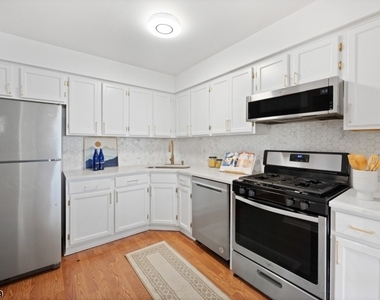 53 Dewitt Ln - Photo Thumbnail 8