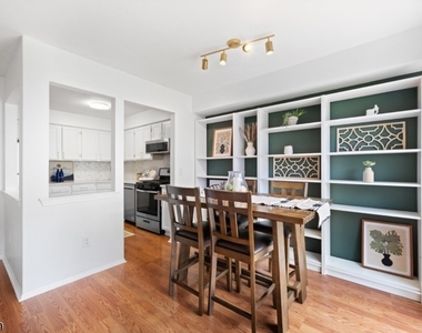 53 Dewitt Ln - Photo Thumbnail 11