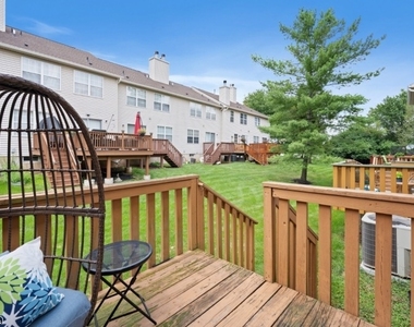 53 Dewitt Ln - Photo Thumbnail 23