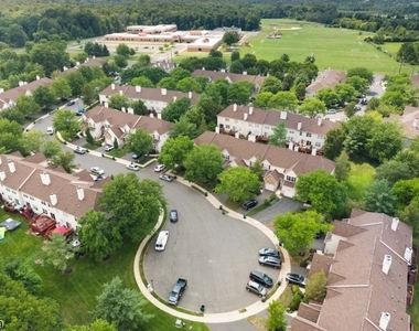 53 Dewitt Ln - Photo Thumbnail 30