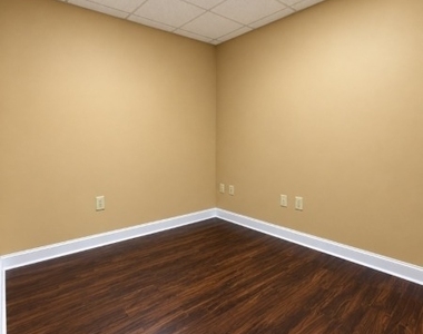 603 Omni Dr - Photo Thumbnail 9