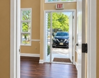 603 Omni Dr - Photo Thumbnail 6