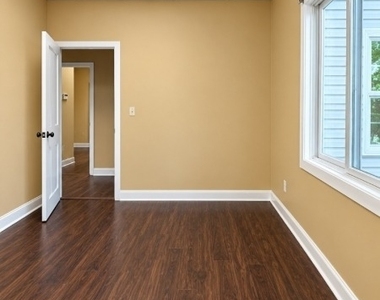 603 Omni Dr - Photo Thumbnail 8