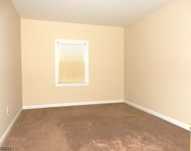 215 Main St. - Photo Thumbnail 6