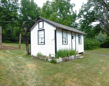 215 Main St. - Photo Thumbnail 12