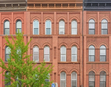 217 Ralph Avenue - Photo Thumbnail 9