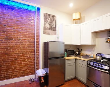 217 Ralph Avenue - Photo Thumbnail 5